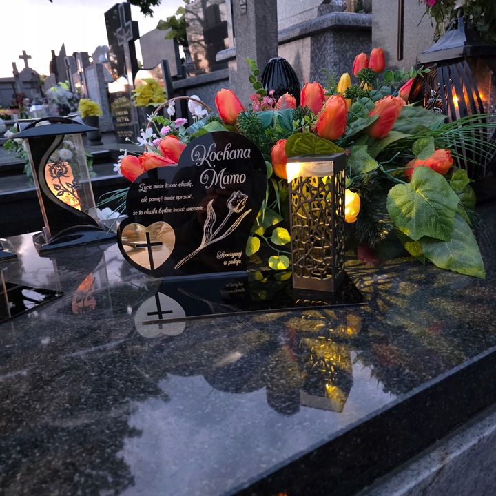 ZNICZ SOLARNY z Grawerem Wieczna Lampka Latarenka LED STATUETKA dla