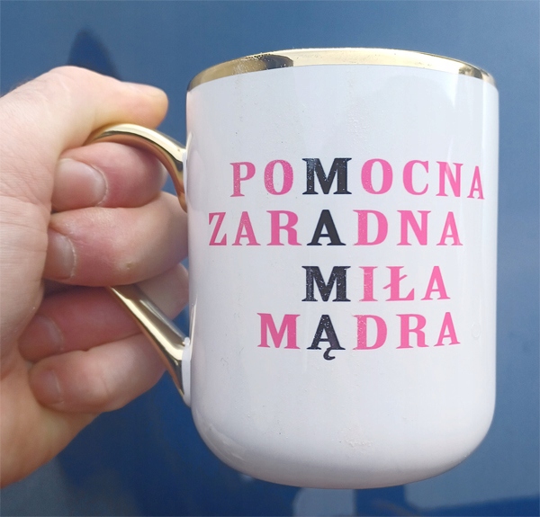 Kubek z Twoim nadrukiem ze złotym uchwytem zdjęcie prezent JESTEŚ ŚLICZNA