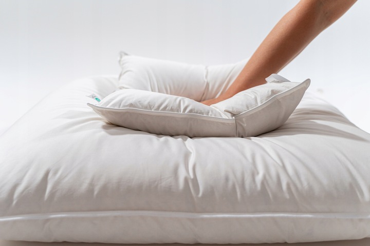 Poduszka PÓŁPUCH 40x40 cm BIAŁA puch i pierze, producent