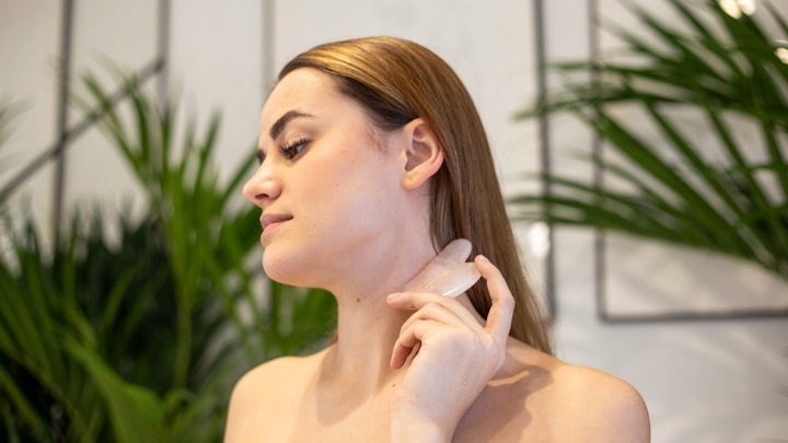 KAMIEŃ GUA SHA DO MASAŻU JADEITOWY SERCE SOLIDNY NATURALNY EKOLOGICZNY