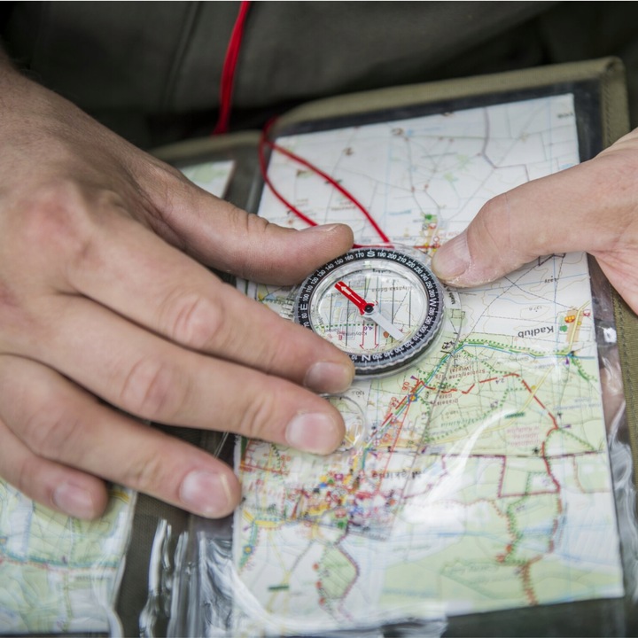 KOMPAS MAPOWY BUSOLA PRZEŹROCZYSTY FOSFORYZUJĄCY HELIKON KOMPAS SCOUT MK2