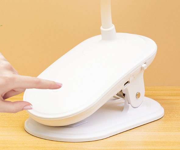 Lampka Na Biurko Biurkowa Na Klips LED 5W Ściemniana z Klipsem Na USB