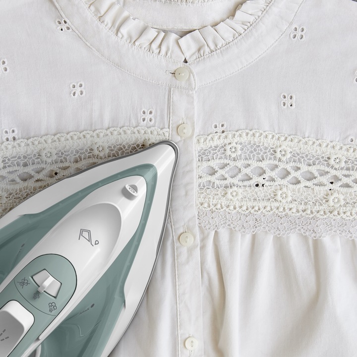 Żelazko parowe TEFAL Virtuo FV2C42 2000W boost 120g/min stopa ceramiczna