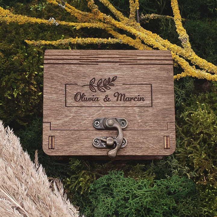 Pendrive 32GB 3,0 + Drewniane pudełko + GRAWER