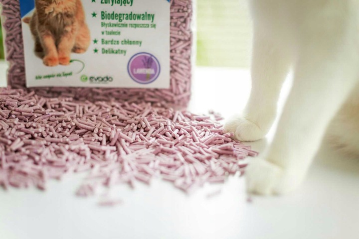 Żwirek dla kota tofu Leo zbrylający biodegradowalny eko 2,5 kg lawenda