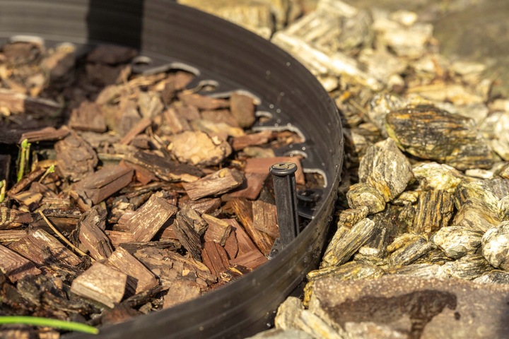 Zestaw obrzeże trawnikowe BORDER KOTWY 20m 6cm