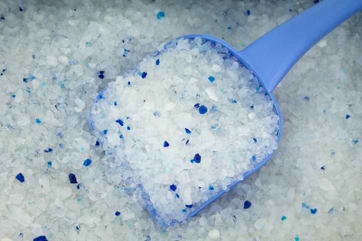 ŻWIREK SILIKONOWY 8x3,8l BEZPYŁOWY Strong Pets Kot