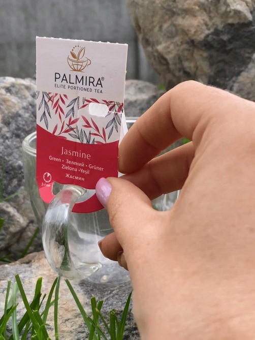 Herbata zielona liścasta deluxe z kwiatami jaśminu Palmira 15 saszetek