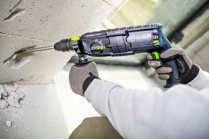 MŁOTOWIERTARKA UDAROWA 4000BPM 230V WIERTARKA 2500W 4J SDS+SAMOZACISK