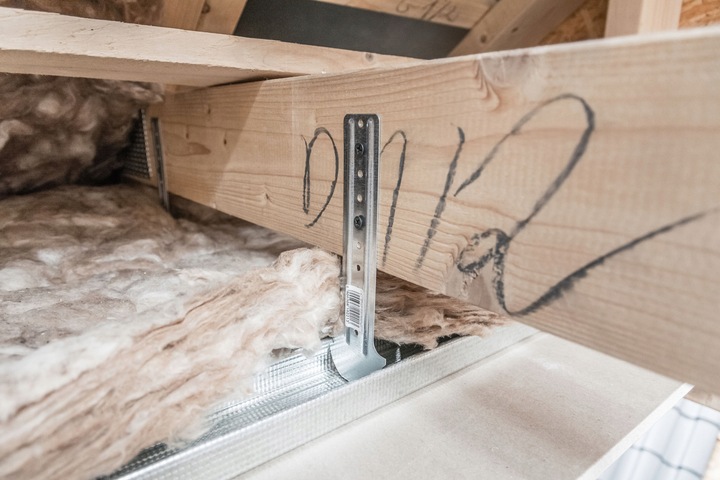 Wieszak kotwowy do poddaszy Budmat profil CD60 180 mm 100 szt.