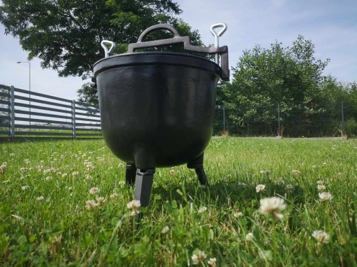 KOCIOŁEK ŻELIWNY EMALIOWANY BLUMMENFELD 10L