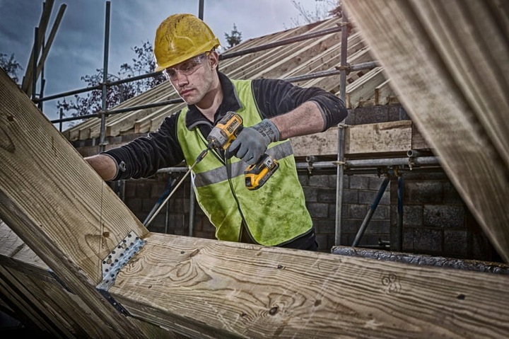 DEWALT DCF887N Zakrętarka udarowa 205Nm 3 biegi 3xLed BODY XR 18V