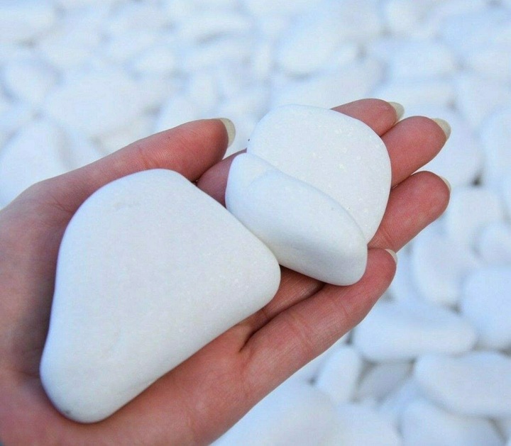 OTOCZAK BIAŁY KAMIEŃ THASSOS BIAŁE OTOCZAKI do OGRÓDU i DONICZEK 10 KG