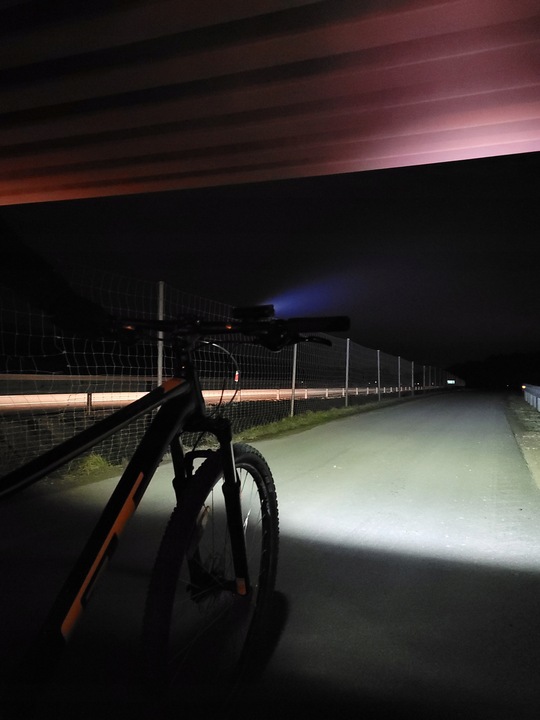 LAMPKA ROWEROWA LED PRZÓD MOCNA + TYŁ