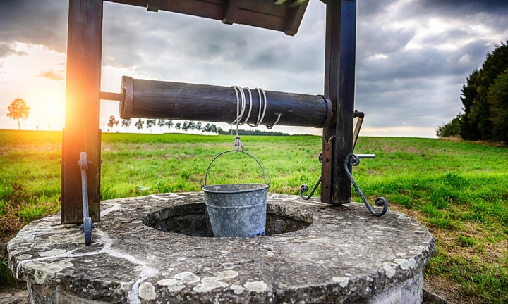 Podchloryn sodu 15% chlor w płynie do basenu jacuzzi 5l Chlorox S