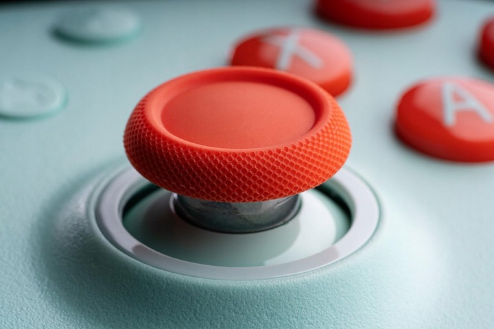 Pad Bezprzewodowy 8Bitdo Ultimate 2C Mint Hall Effect 2.4G BT Android PC