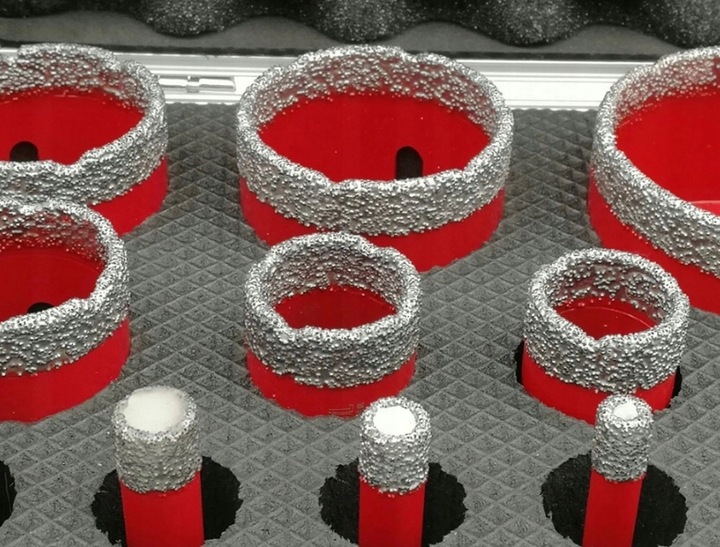 WIERTŁA DIAMENTOWE OTWORNICE DO GRESU 6-68MM ZESTAW OTWORNIC W WALIZCE 12EL