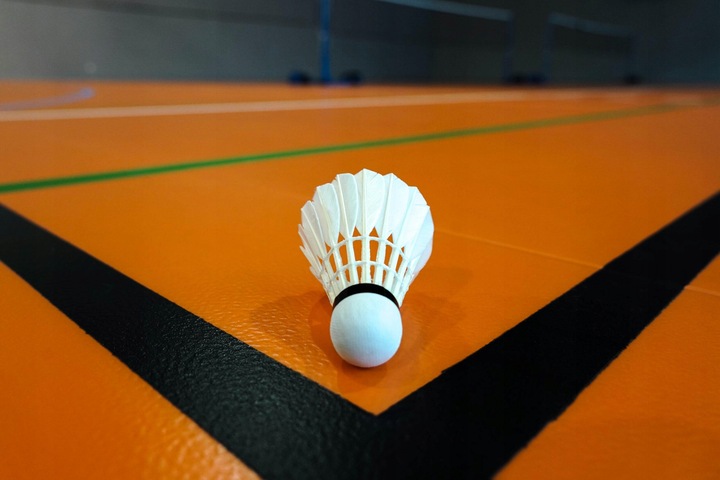 ZESTAW RAKIET DO BADMINTONA CZARNY SOLIDNY POKROWIEC 2 LOTKI CZARNY