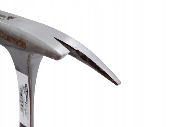 MŁOTEK ciesielski dekarski monoblock 600gr KUTY magnes