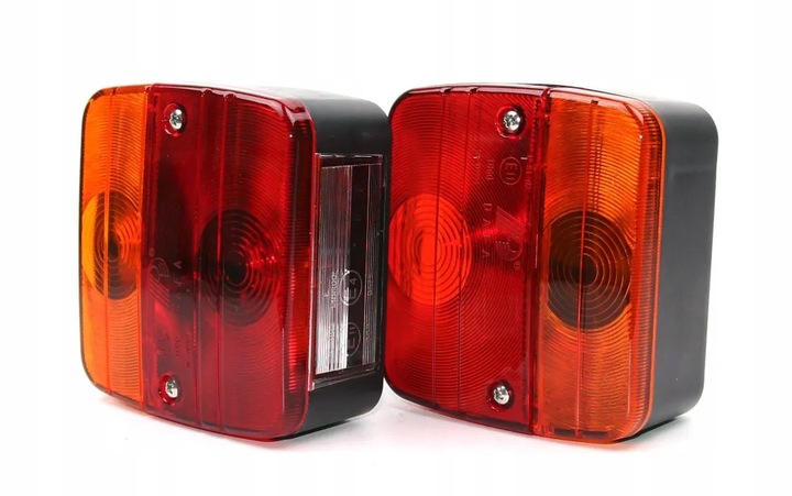 ZESTAW LAMP NA TYŁ PRZYCZEP ŚWIATŁA TYLNE WTYCZKA 7 PIN ŻARÓWKI PRZEWÓD 4M