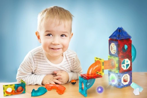 KLOCKI MAGNETYCZNE KONSTRUKCYJNE ŚWIECĄCY TOR 75el