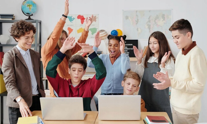 Laptop Dell Latitude 3120 Intel N5100 4GB SSD HD W11P