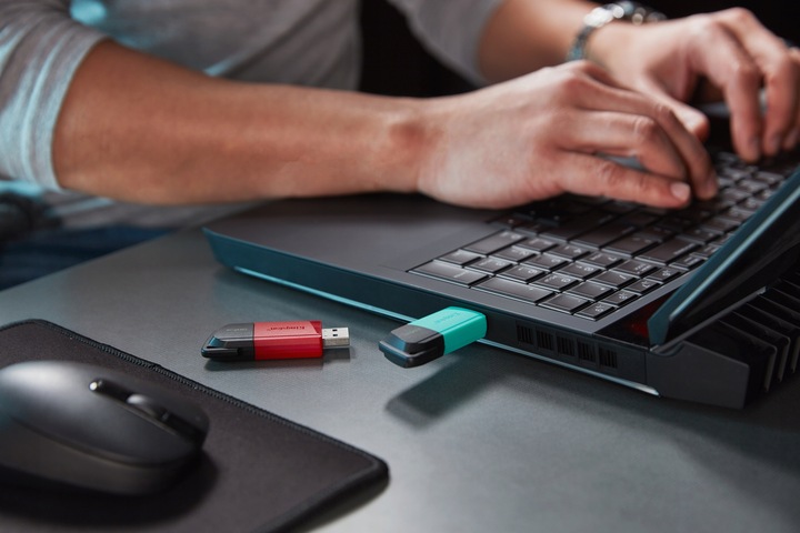 SZYBKI PENDRIVE USB KINGSTON DTX EXODIA M Odczyt 30MB/s 3.2 128GB CZERWONY