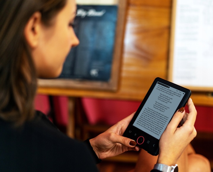 Czytnik Bemi Cognita Light2 /6 cali/smartLED podświetlenie/8GB czarny