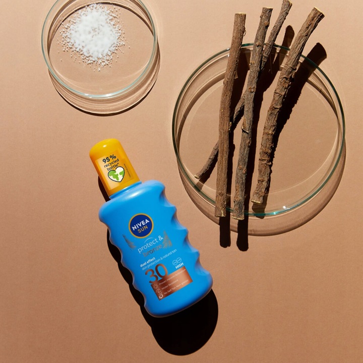 NIVEA SUN Protect & Bronze Spray do opalania SPF 30, 200 ml