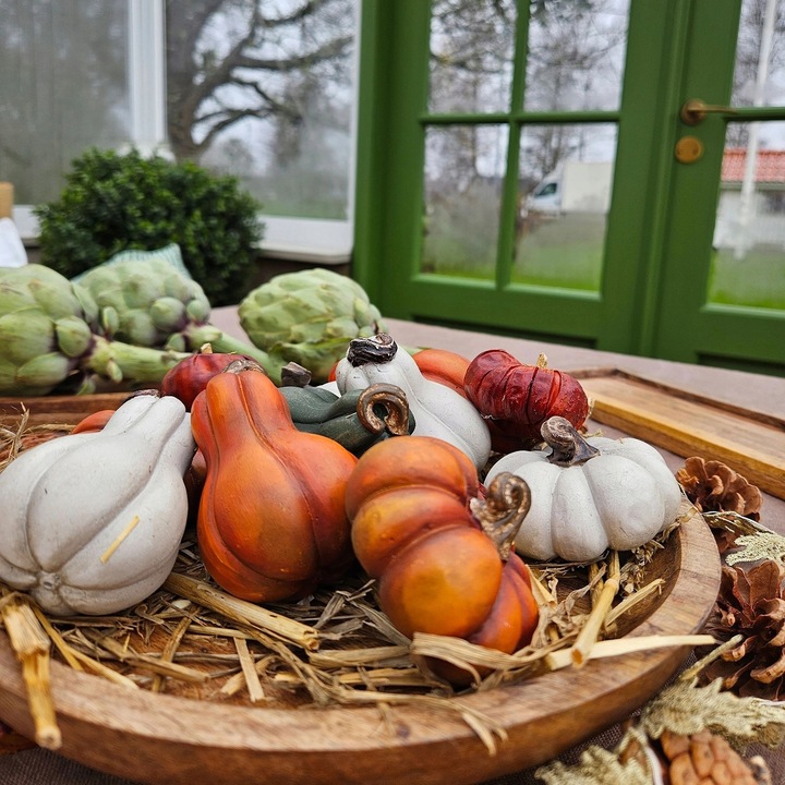 FIGURKA DYNIA OZDOBNA NA JESIEŃ HALLOWEEN DO DOMU OGRODU BIAŁA MAŁA 2