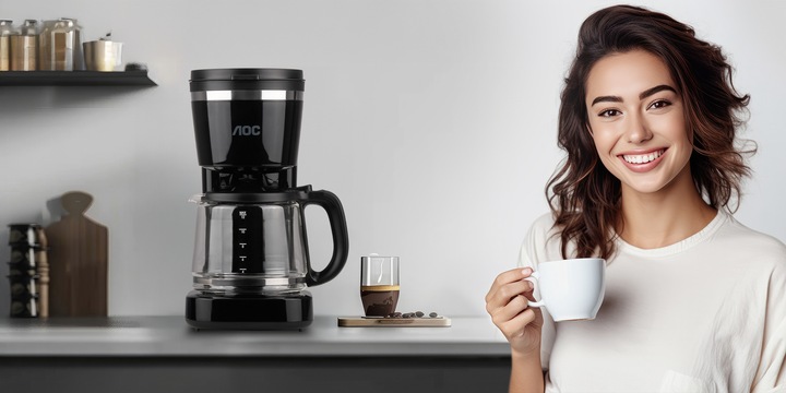 Ekspres przelewowy AOC HCM-082 1,5L 1000W 12 kaw automatyczne