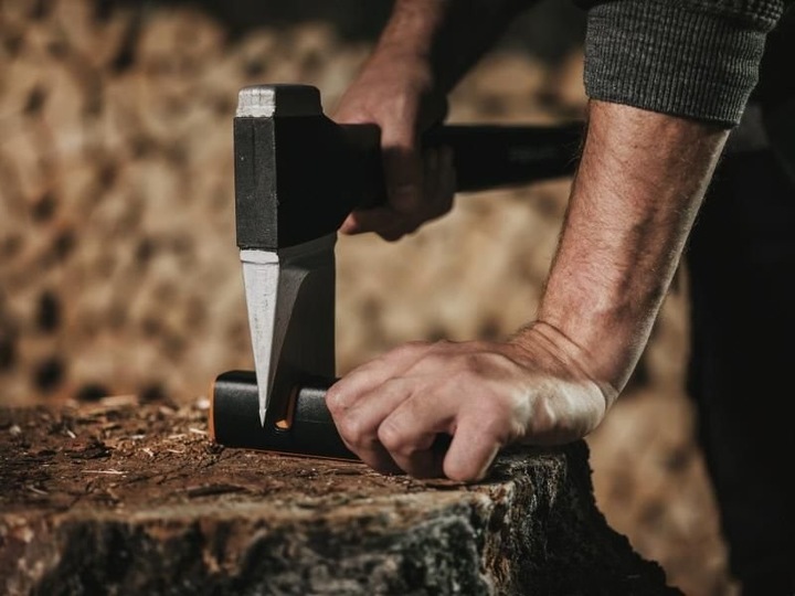 Fiskars Ostrzałka do noży i siekier 1000601