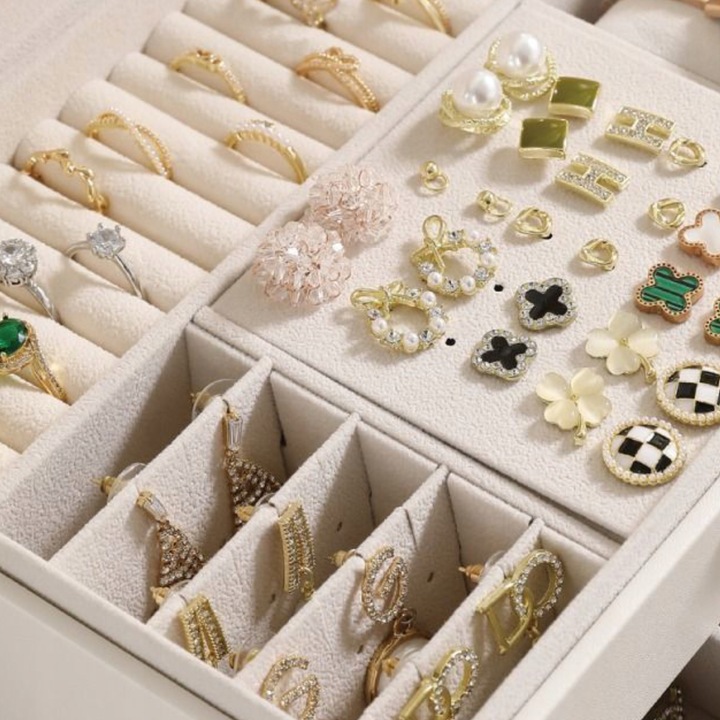 SZKATUŁKA NA BIŻUTERIE Z SZUFLADKAMI CZARNA ORGANIZER TRZY POZIOMY