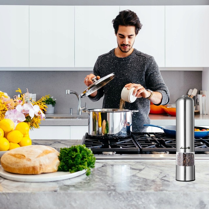 MŁYNEK ELEKTRYCZNY DO SOLI PIEPRZU PRZYPRAW REGULACJA MIELENIA ŁUCZNIK