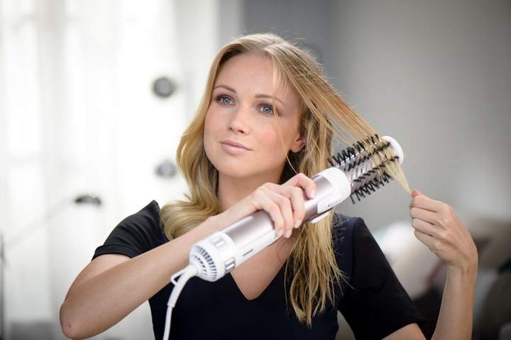 Lokówko-suszarka z jonizacją Rowenta Care Brush Activ 1000W CF9540