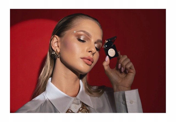 Stars from the stars AIRGLOW TOPPER cień cienie do oczu powiek #01 DAYLIGHT