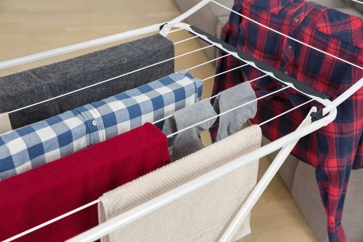 Suszarka na pranie VILEDA Universal - mała do domu balkonowa