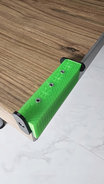 Przymiar do Wiercenia Otworów pod Wkręty FI3– Szablon Trasujący