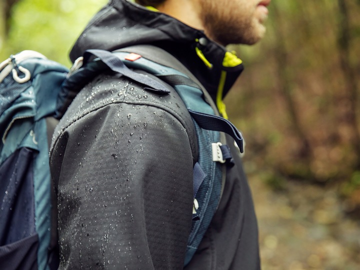 Impregnat do butów i odzieży turystycznej Mountval