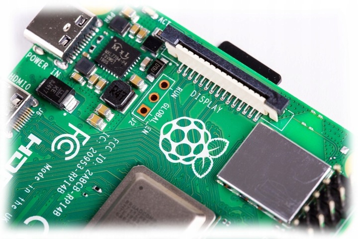 Raspberry Pi 4 model B WiFi DualBand Bluetooth 2GB RAM 1,8GHz