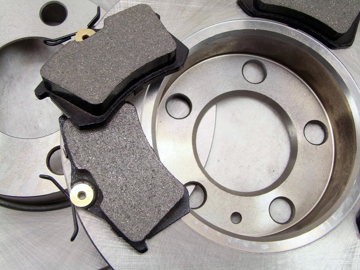 Tarcze x2 + klocki Audi Skoda Seat A3 TOLEDO GOLF 4 IV OCTAVIA TYŁ