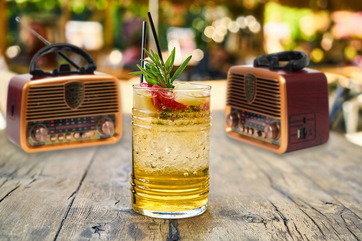 RADIO KUCHENNE PRZENOŚNE RETRO NA BATERIE SOLARNE BLUETOOTH ANTENA