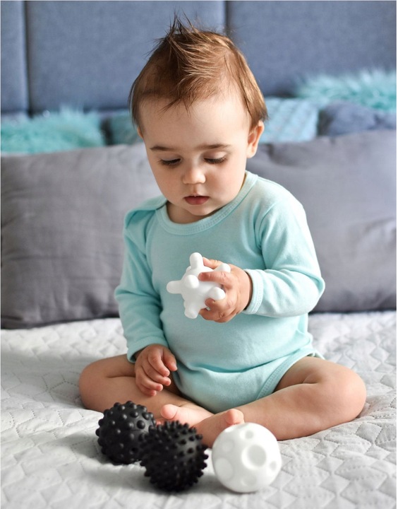 AKUKU Piłeczki SENSORYCZNE KONTRASTOWE CZARNO BIAŁE piłki SENSORKY od 0m+