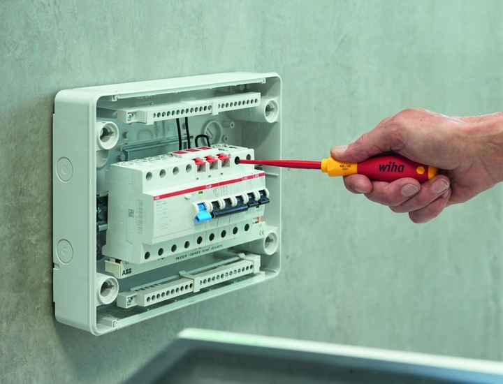 WIHA Zestaw wkrętaków izolowanych dla elektryka SLIM 38362
