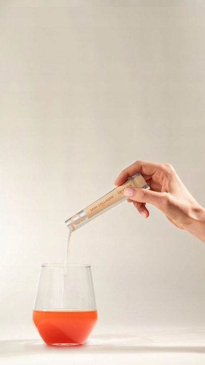 KOLAGEN DO PICIA "jA" SKIN COLAGEN TRUSKAWKA RABARBAR LEVANN 30 SASZETEK