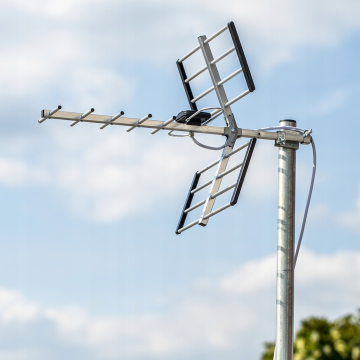 ANTENA DVBT2 DO TV NAZIEMNEJ KIERUNKOWA ZEWNĘTRZNA MUX8 4K LTE MOCNA
