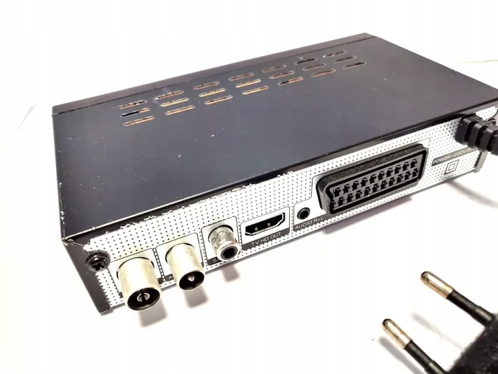 Tuner Odbiornik Dekoder DVB-T/T2 WIWA H.265 LITE TV naziemnej drugiej