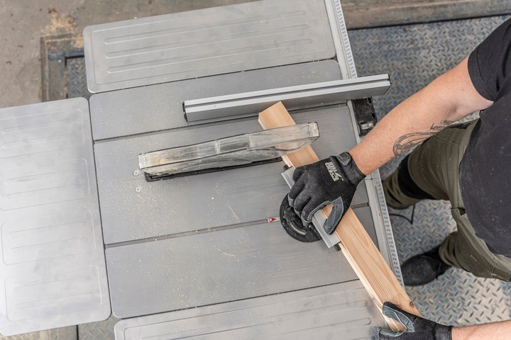 Piła do Drewna DEDRA Przecinarka Stołowa Krajzega Pilarka Tarczowa 3