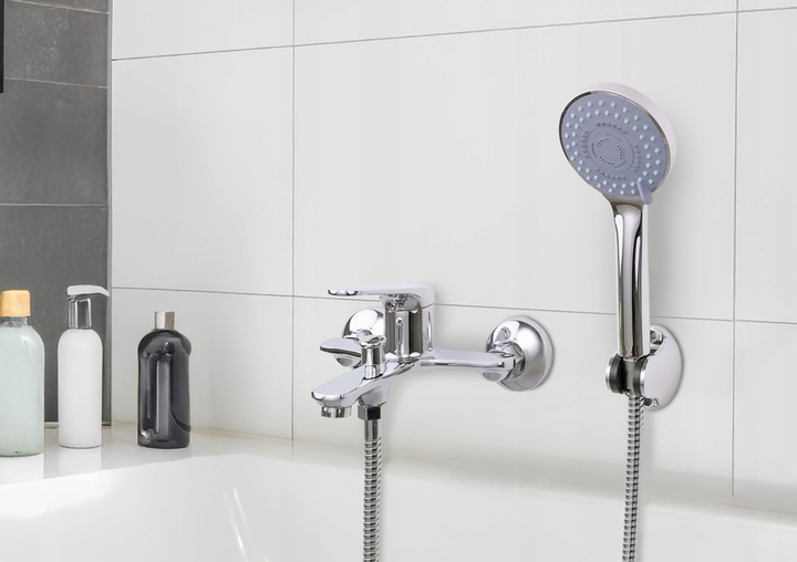 Bateria wannowa ścienna z prysznicem i wężem chrom srebrna kran YOKA