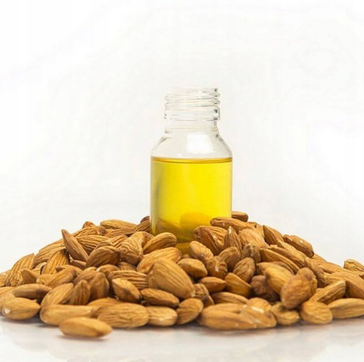 NATURALNY OLEJ ZE SŁODKICH MIGDAŁÓW 1 Litr